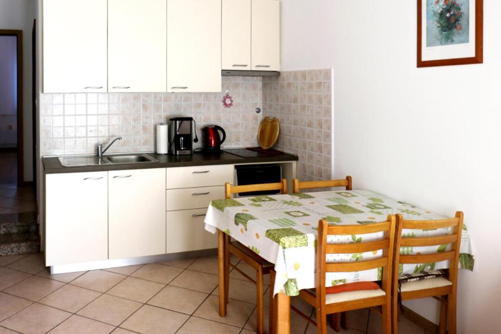 Apartments Silva Пула Екстериор снимка